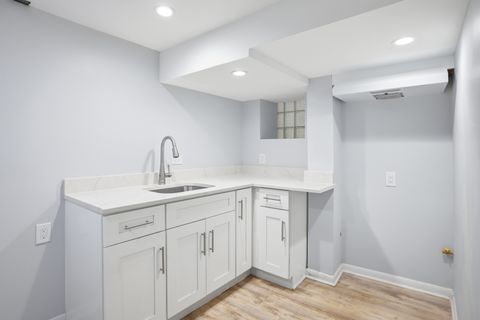 Tiny photo for 4937 S Prairie Avenue, Chicago, IL 60615 (MLS # 12640215)
