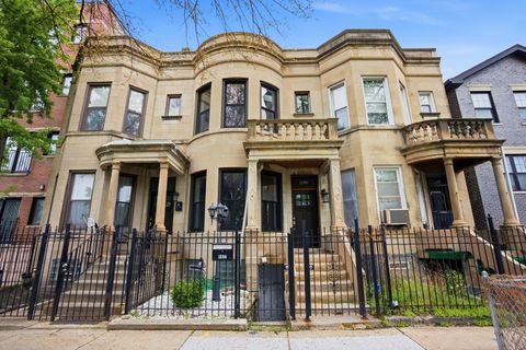 Photo of 4937 S Prairie Avenue, Chicago, IL 60615 (MLS # 12640215)