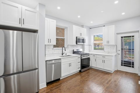 Tiny photo for 4937 S Prairie Avenue, Chicago, IL 60615 (MLS # 12640215)