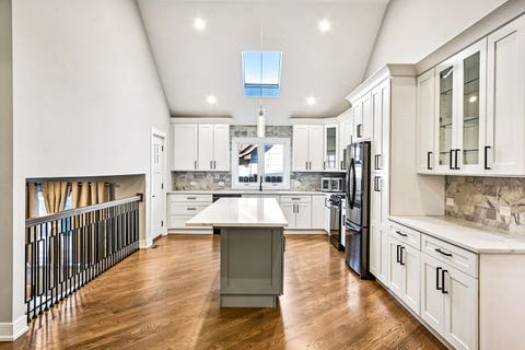 Tiny photo for 8200 S Normandy Avenue, Burbank, IL 60459 (MLS # 12740988)