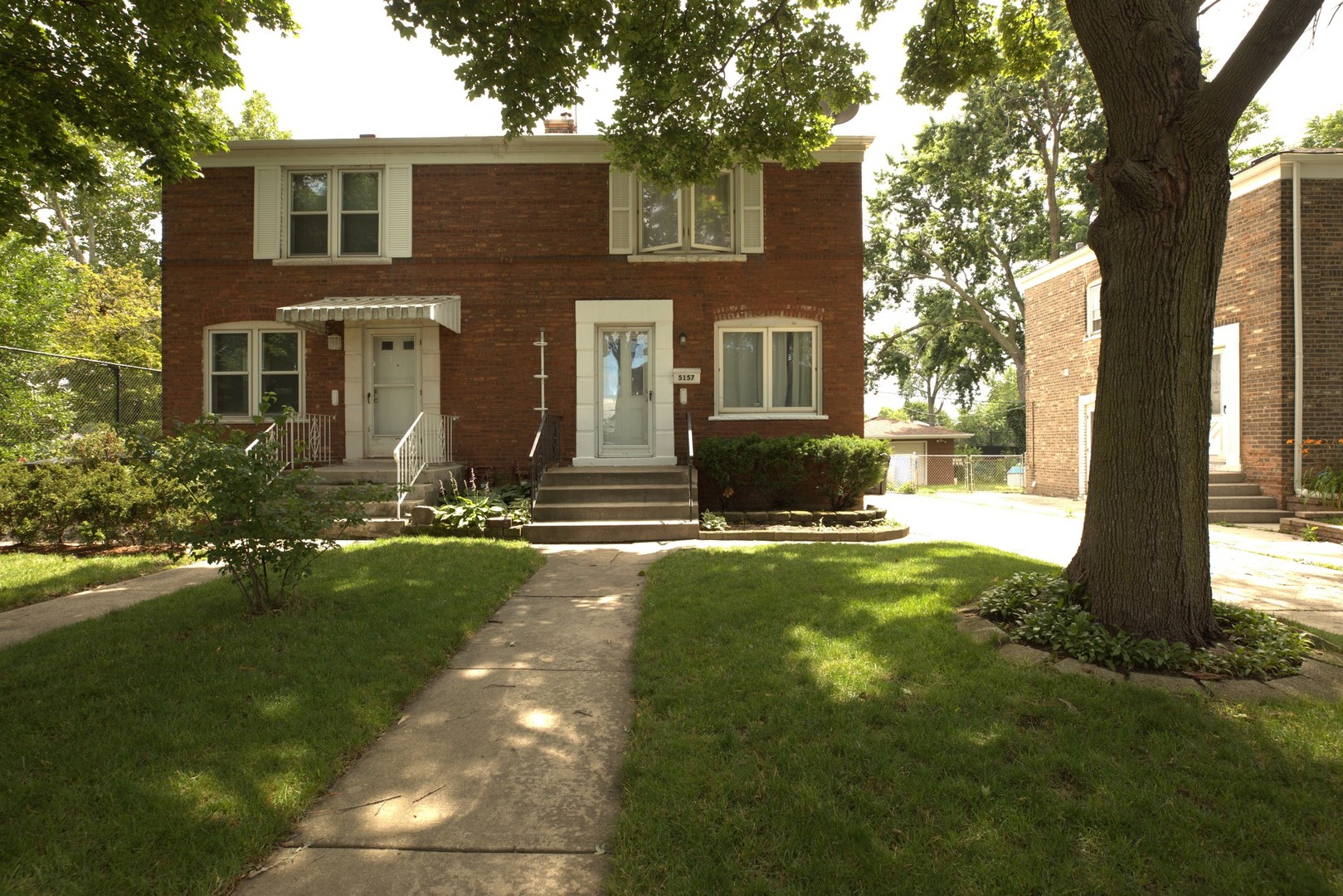 View Chicago, IL 60638 townhome