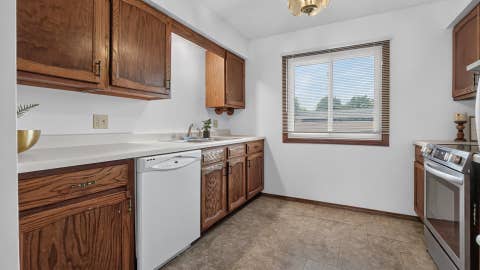 Tiny photo for 1010 Arlene Court #2, Bloomington, IL 61701 (MLS # 12689837)