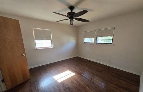 Tiny photo for 528 W Winchester Road, Chicago Heights, IL 60411 (MLS # 12507028)