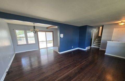 Tiny photo for 528 W Winchester Road, Chicago Heights, IL 60411 (MLS # 12507028)