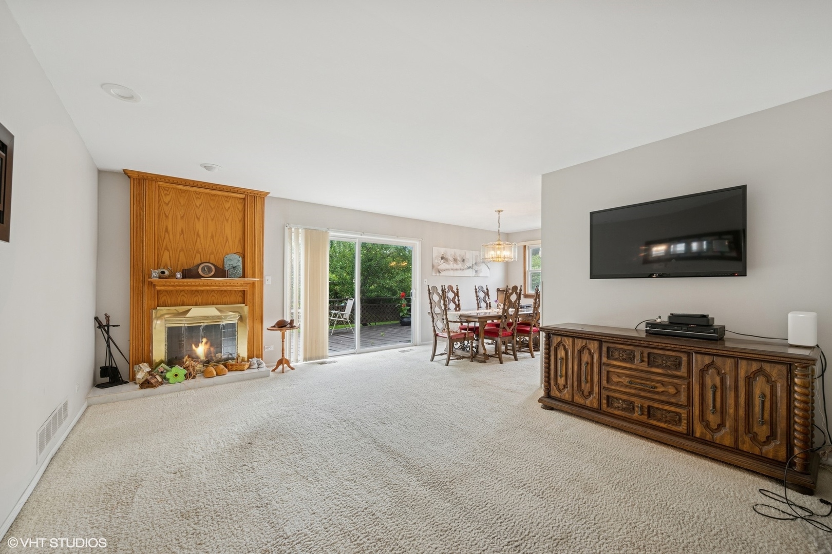 204 E Cedarwood Court