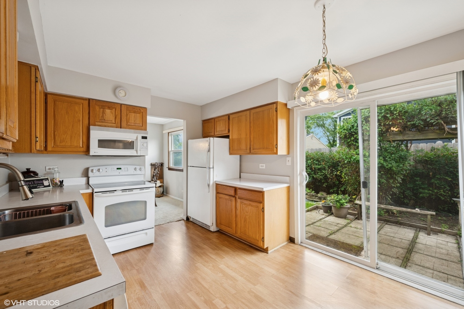 204 E Cedarwood Court