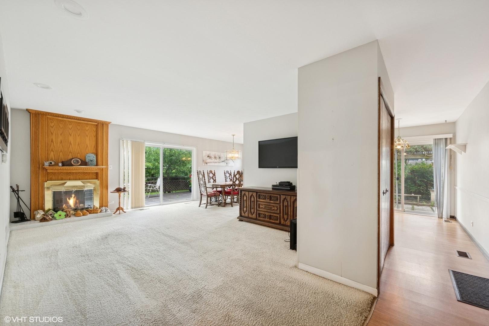 204 E Cedarwood Court