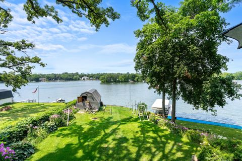 Tiny photo for 4923 E Lake Shore Drive, Wonder Lake, IL 60097 (MLS # 12438610)