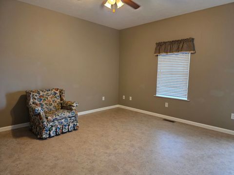 Tiny photo for 2806 Jones Street, Eldorado, IL 62930 (MLS # 12569897)