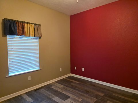 Tiny photo for 2806 Jones Street, Eldorado, IL 62930 (MLS # 12569897)