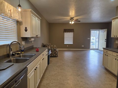 Tiny photo for 2806 Jones Street, Eldorado, IL 62930 (MLS # 12569897)