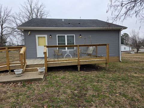 Tiny photo for 2806 Jones Street, Eldorado, IL 62930 (MLS # 12569897)