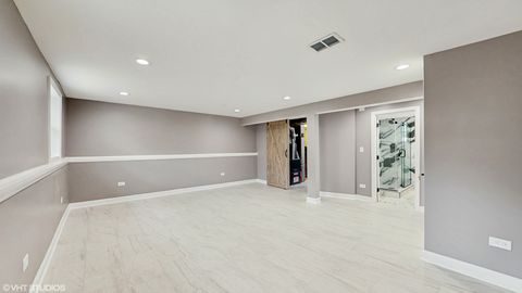 Tiny photo for 9719 S 81st Avenue, Palos Hills, IL 60465 (MLS # 12428233)