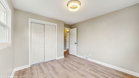 Tiny photo for 9719 S 81st Avenue, Palos Hills, IL 60465 (MLS # 12428233)