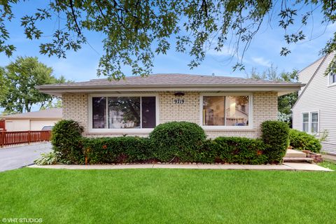 Photo of 9719 S 81st Avenue, Palos Hills, IL 60465 (MLS # 12428233)