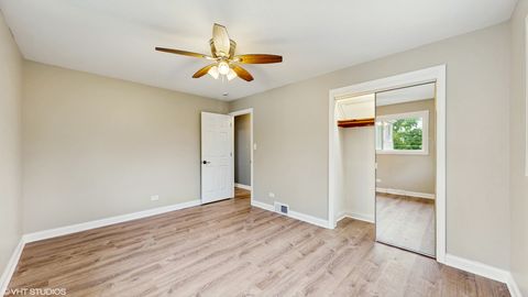 Tiny photo for 9719 S 81st Avenue, Palos Hills, IL 60465 (MLS # 12428233)