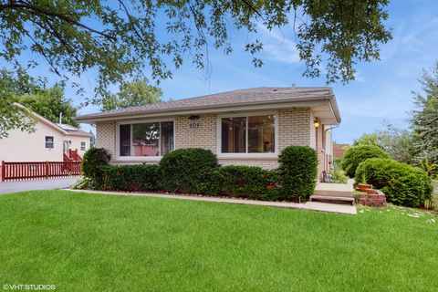 Tiny photo for 9719 S 81st Avenue, Palos Hills, IL 60465 (MLS # 12428233)