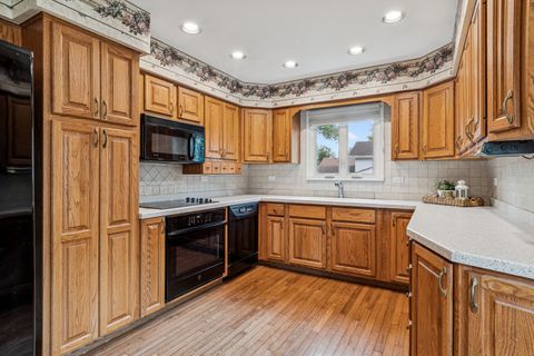 Tiny photo for 1573 Chippewa Drive, Naperville, IL 60563 (MLS # 12479211)