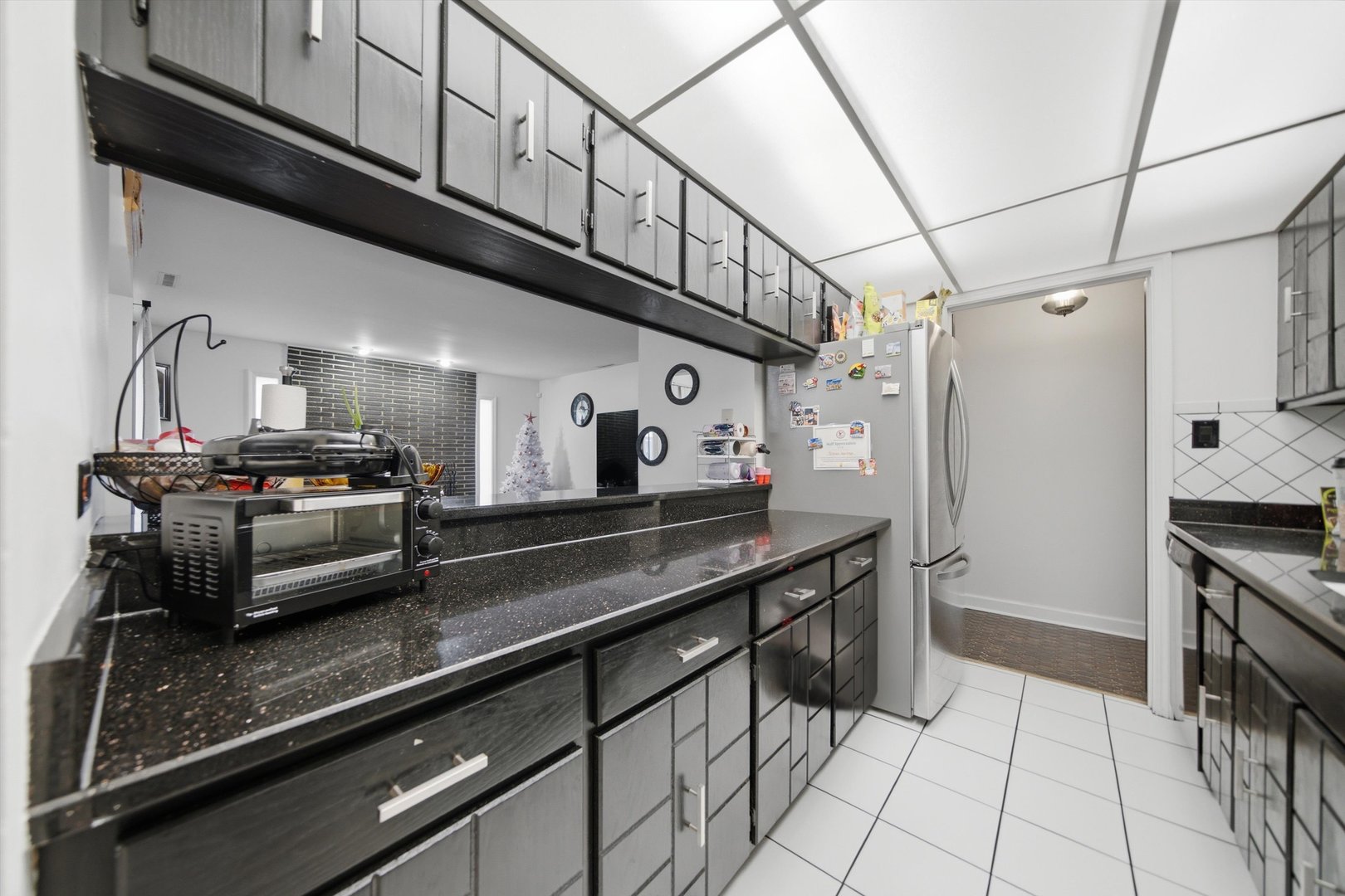 4042 Trafalgar Lane 4042