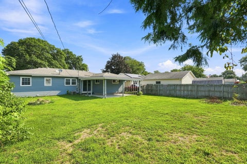 Tiny photo for 550 28th Avenue, East Moline, IL 61244 (MLS # 12724863)