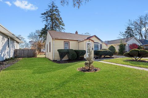 Tiny photo for Westmont, IL 60559 (MLS # 12499101)