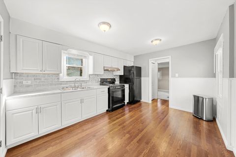 Tiny photo for Westmont, IL 60559 (MLS # 12499101)