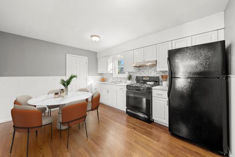 Tiny photo for Westmont, IL 60559 (MLS # 12499101)