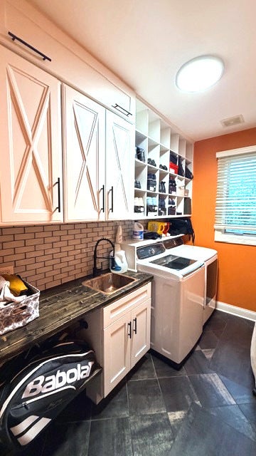 Tiny photo for 2104 Westover Road, North Aurora, IL 60542 (MLS # 12733278)