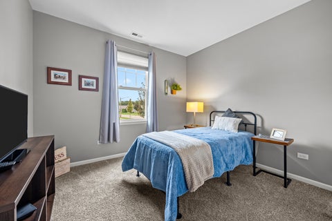 Tiny photo for 230 Sussex Court, North Aurora, IL 60542 (MLS # 12767496)