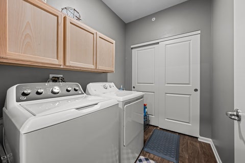 Tiny photo for 230 Sussex Court, North Aurora, IL 60542 (MLS # 12767496)