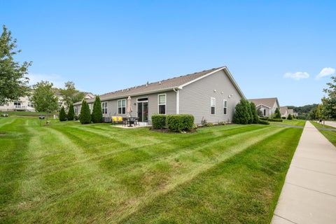 Tiny photo for 230 Sussex Court, North Aurora, IL 60542 (MLS # 12767496)