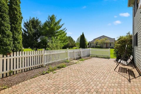 Tiny photo for 15911 Aspen Court, Huntley, IL 60142 (MLS # 12632799)