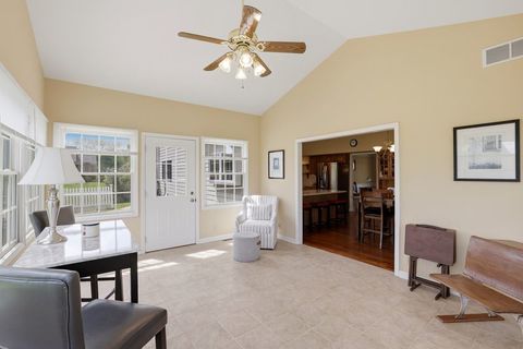 Tiny photo for 15911 Aspen Court, Huntley, IL 60142 (MLS # 12632799)