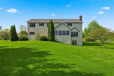 Tiny photo for 15911 Aspen Court, Huntley, IL 60142 (MLS # 12632799)