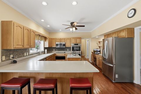 Tiny photo for 15911 Aspen Court, Huntley, IL 60142 (MLS # 12632799)