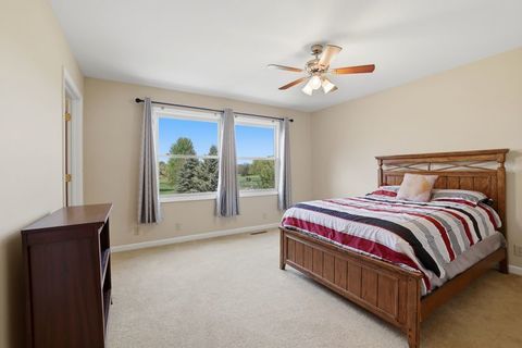 Tiny photo for 15911 Aspen Court, Huntley, IL 60142 (MLS # 12632799)