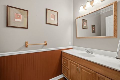 Tiny photo for 15911 Aspen Court, Huntley, IL 60142 (MLS # 12632799)