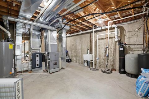 Tiny photo for 15911 Aspen Court, Huntley, IL 60142 (MLS # 12632799)