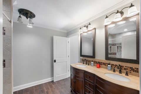 Tiny photo for 26 Briarwood Lane, Bettendorf, IA 52722 (MLS # 12603320)