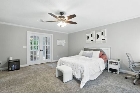 Tiny photo for 26 Briarwood Lane, Bettendorf, IA 52722 (MLS # 12603320)