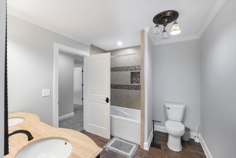 Tiny photo for 26 Briarwood Lane, Bettendorf, IA 52722 (MLS # 12603320)