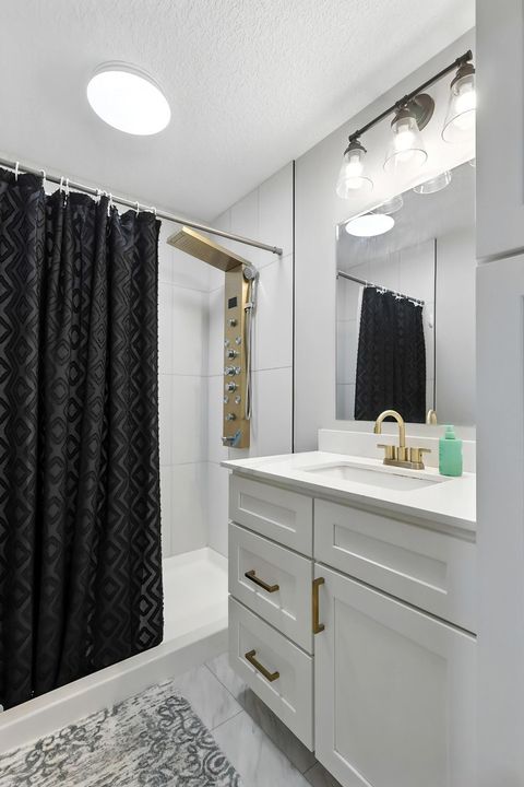 Tiny photo for 26 Briarwood Lane, Bettendorf, IA 52722 (MLS # 12603320)