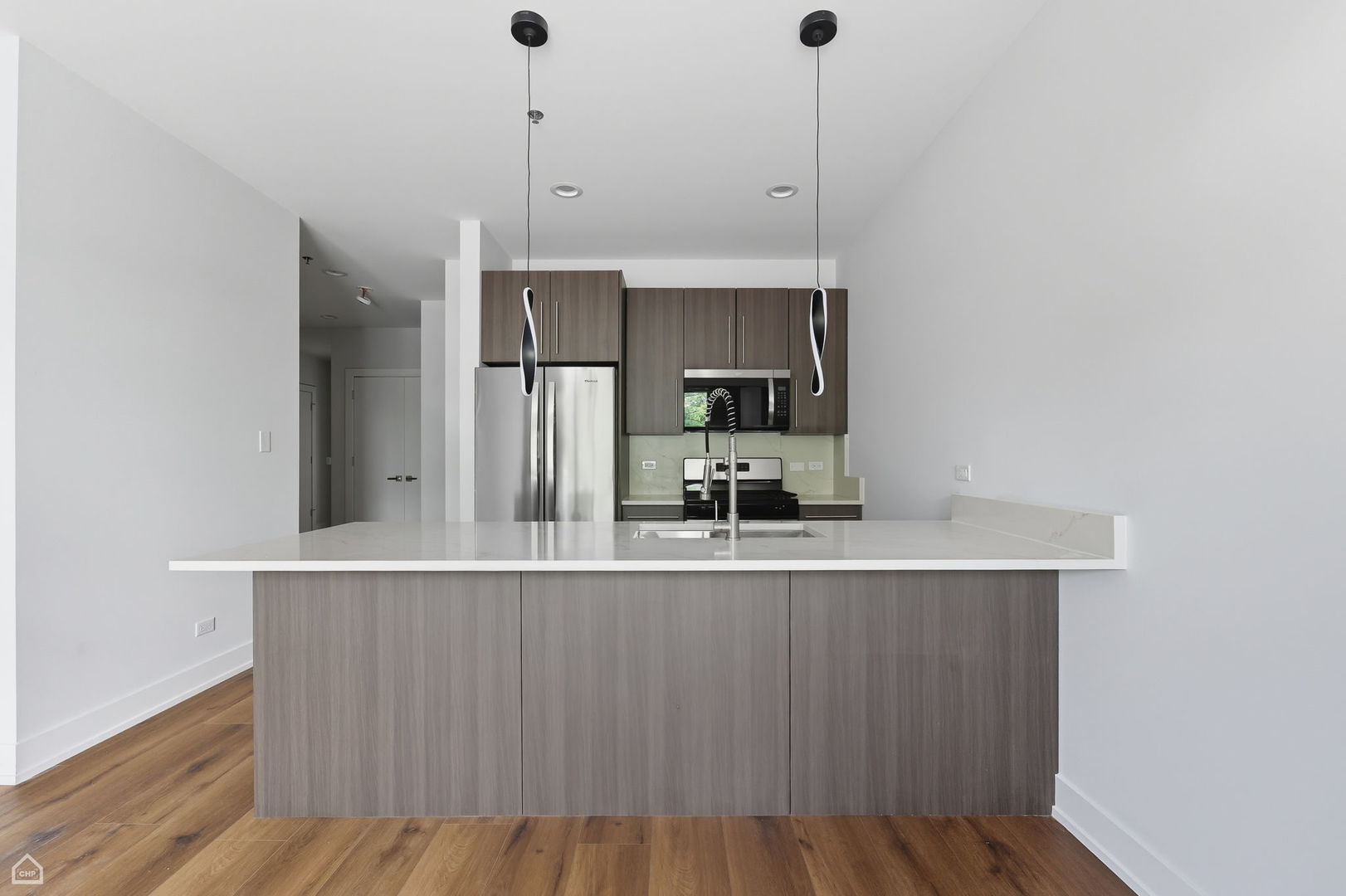 2354 N Washtenaw Avenue 301