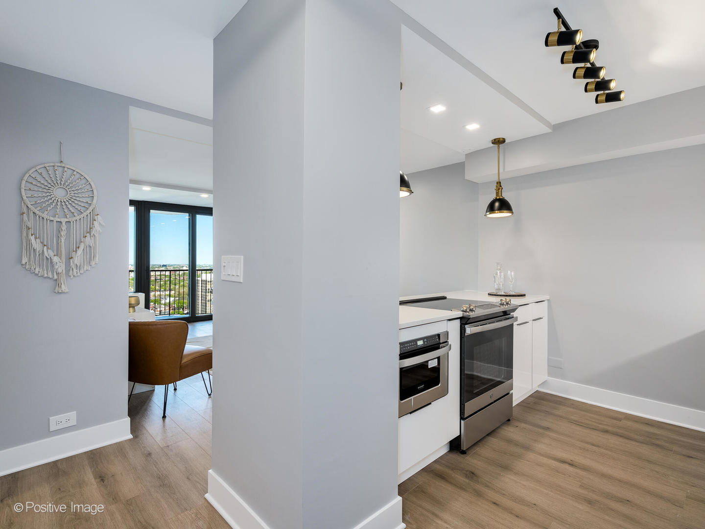 1560 N Sandburg Terrace 2403J