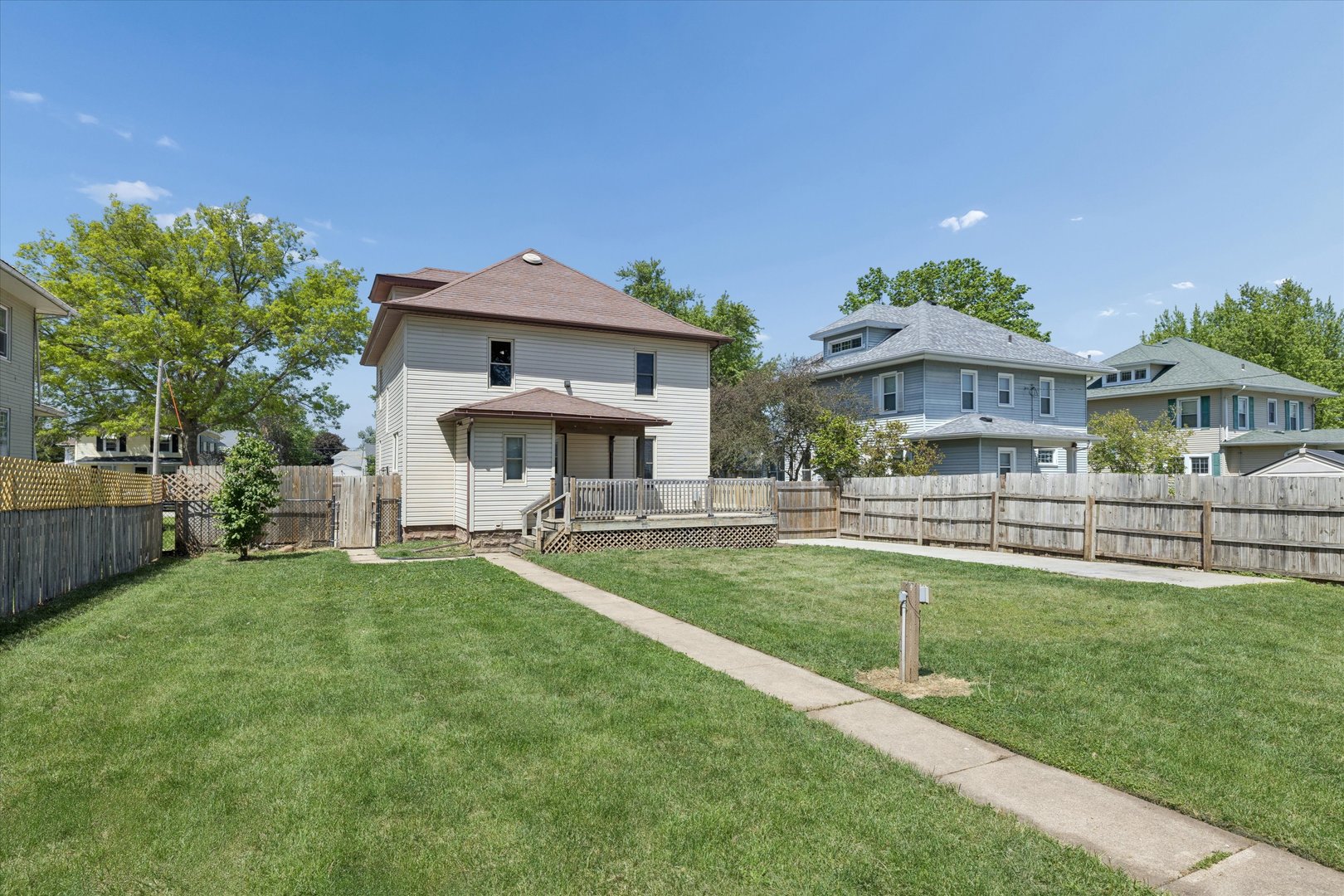 807 Fulton Street