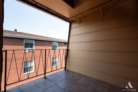 Tiny photo for 9708 Nottingham Avenue #11, Chicago Ridge, IL 60415 (MLS # 12470098)