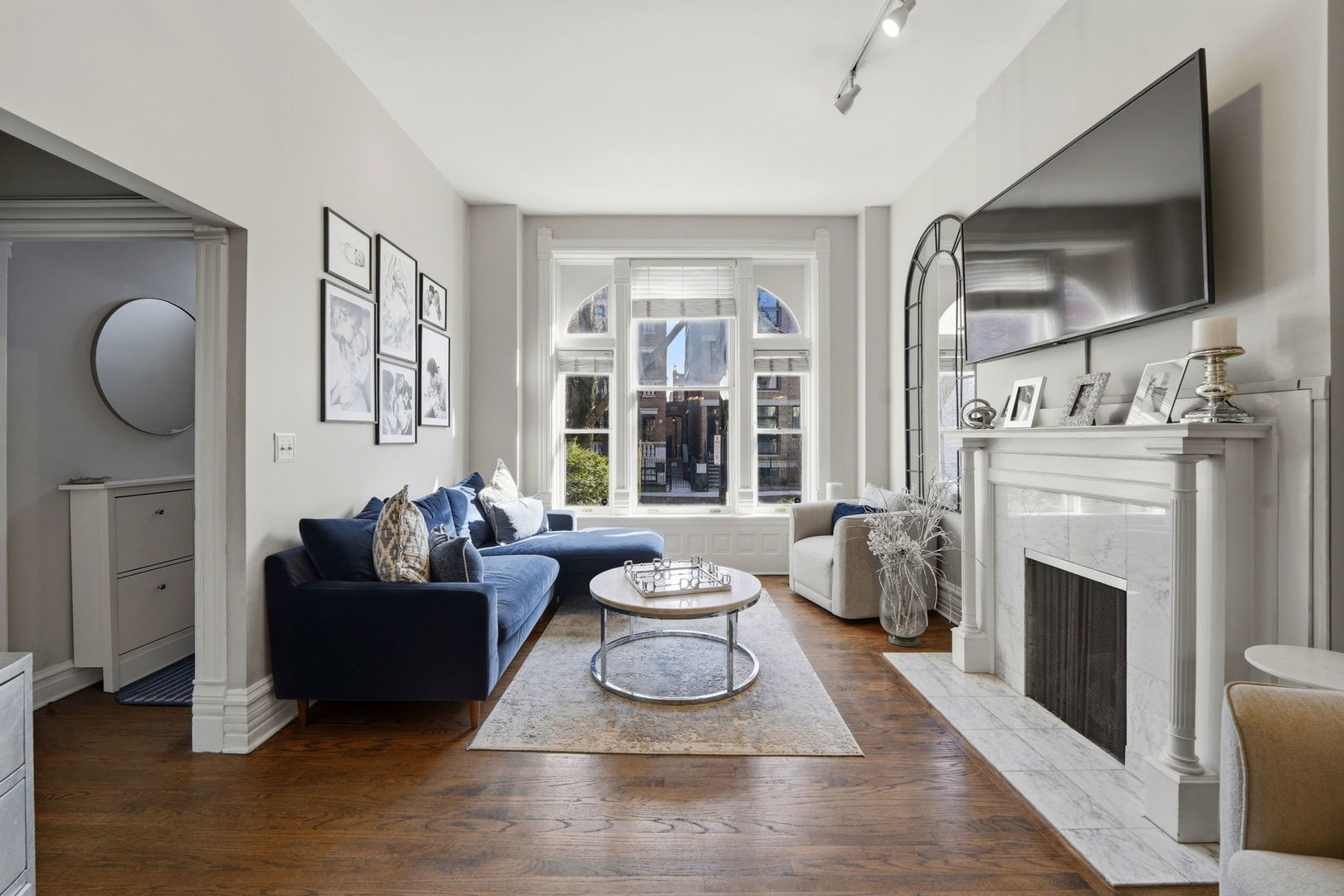 2142 N RACINE Avenue 1