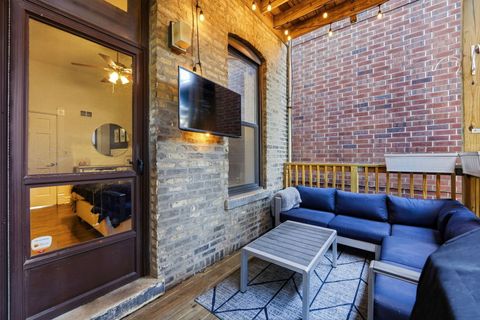 Tiny photo for 2142 N RACINE Avenue #1, Chicago, IL 60614 (MLS # 12594310)