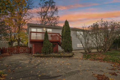 A home in Round Lake Heights