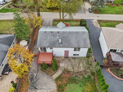 A home in Round Lake Heights